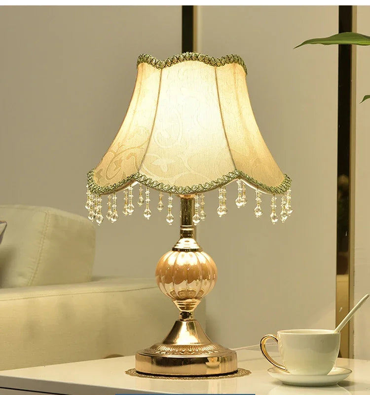 European Style Table Lamp Bedroom Bedside Lamp Touch Simple Modern Romantic Creative Retro Home Bedside Table Lamps Decor Light