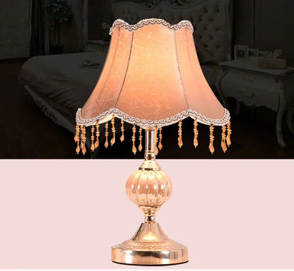 European Style Table Lamp Bedroom Bedside Lamp Touch Simple Modern Romantic Creative Retro Home Bedside Table Lamps Decor Light