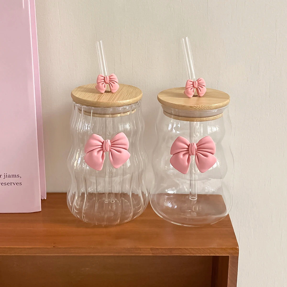 Glass Cup with Lid and Straw, Bow-Knot Aesthetic Coffee Tumbler Wavy Striped Clear Glassware for Iced Coffee, Milk, Tea & Juices