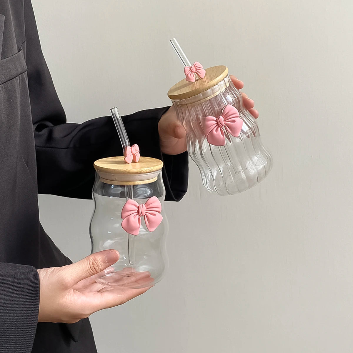 Glass Cup with Lid and Straw, Bow-Knot Aesthetic Coffee Tumbler Wavy Striped Clear Glassware for Iced Coffee, Milk, Tea & Juices